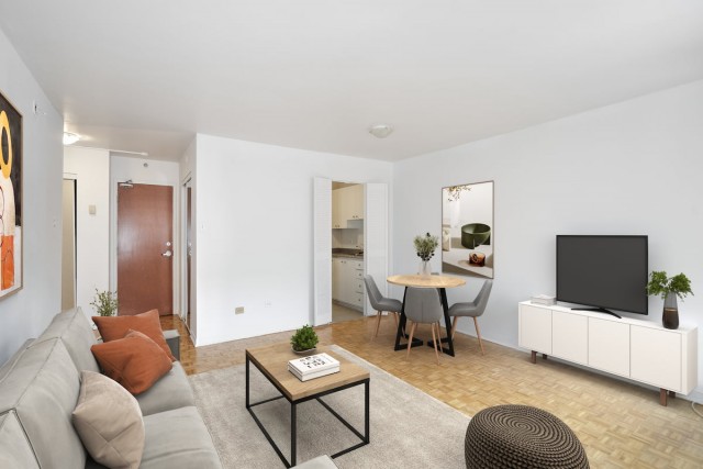 Cote-des-Neiges Apartment 1 b. $1,500/month. Apartment for rent in Cote-des-Neiges