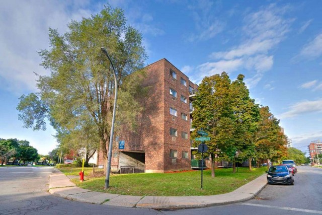 Montreal-West Apartment 1 b. $1,395/month. Apartment for rent in Montreal-West