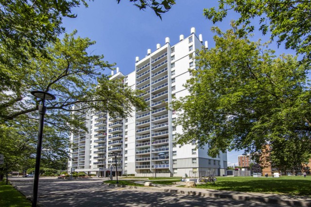 Appartement 2 1/2 Mississauga 2 295 $/mois. Appartement à louer Mississauga