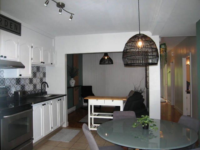 Rosemont,  Petite-Patrie  3 b. $98/day. Apartment for rent in Rosemont,  Petite-Patrie