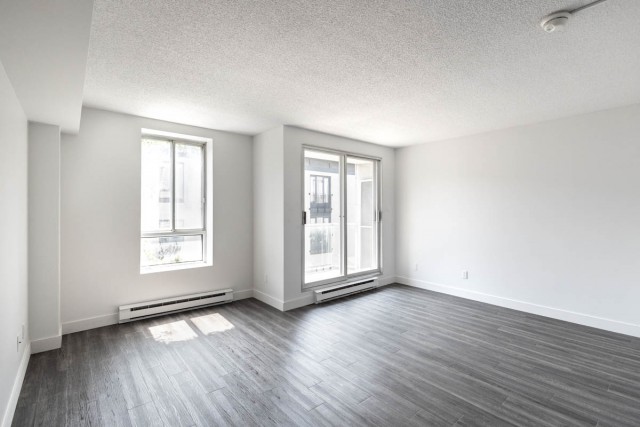 Quartier latin and south-central Apartment Studio $1,395/month. Apartment for rent in Quartier latin and south-central