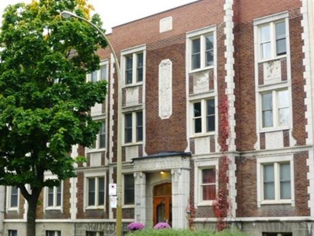 Cote-des-Neiges  2 b. $78/day. Apartment for rent in Cote-des-Neiges