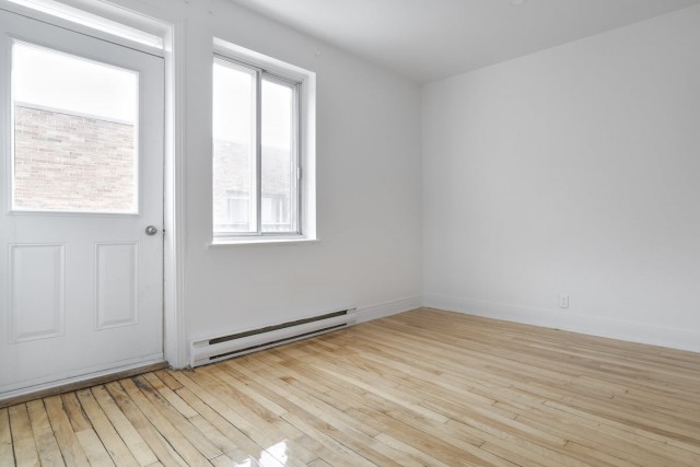 Cote-des-Neiges Apartment 1 b. $1,130/month. Apartment for rent in Cote-des-Neiges