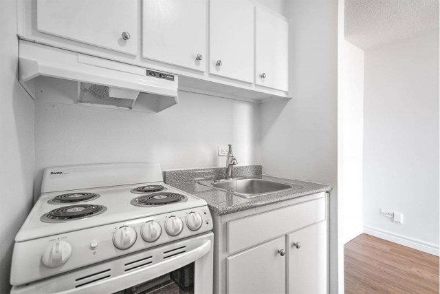 Downtown - Montreal Apartment Studio $1,290/month. Apartment for rent in Downtown - Montreal