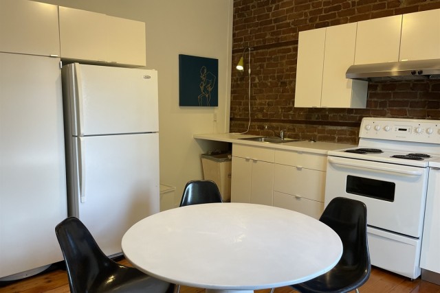 Hochelaga-Maisonneuve  1 b. $56/day. Apartment for rent in Hochelaga-Maisonneuve