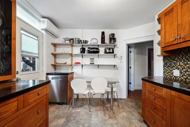  5 1/2 Plateau Mont-Royal 77 $/jour. Appartement à louer Plateau Mont-Royal