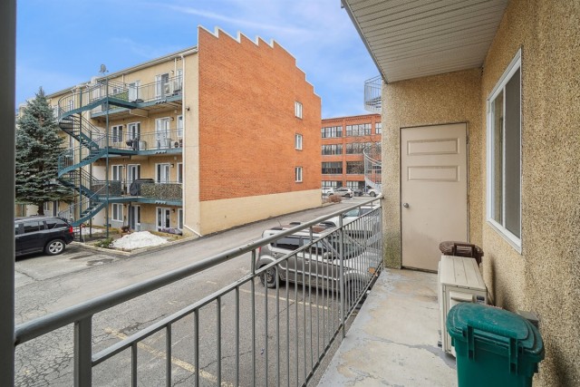 Hochelaga-Maisonneuve  3 b. $110/day. Apartment for rent in Hochelaga-Maisonneuve