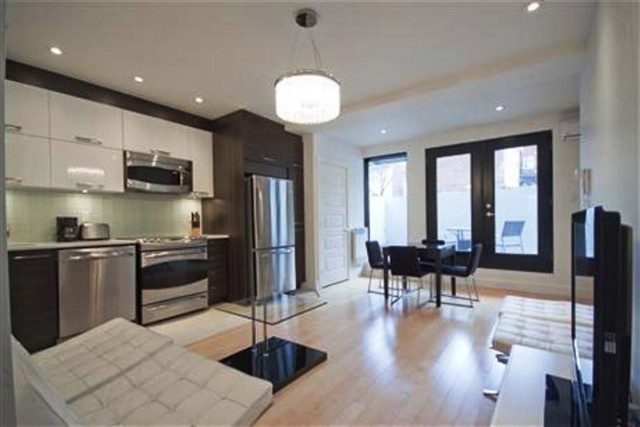 Plateau Mont-Royal  1 b. $82/day. Apartment for rent in Plateau Mont-Royal