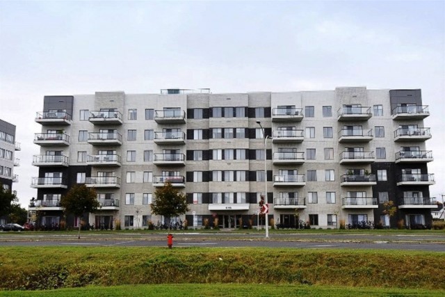 Brossard  1 b. $70/day. Apartment for rent in Brossard