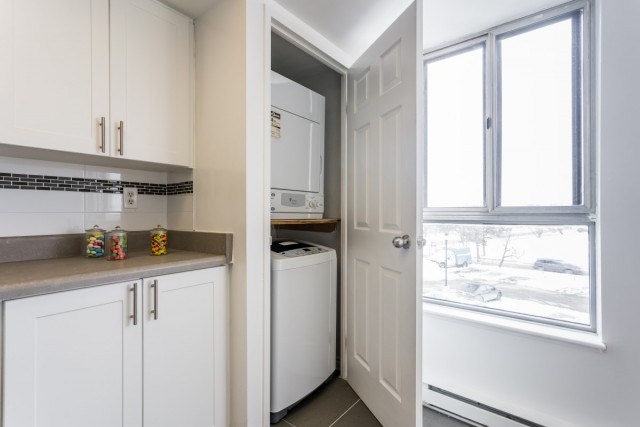 Appartement 4 1/2 Brampton 2 495 $/mois. Appartement à louer Brampton