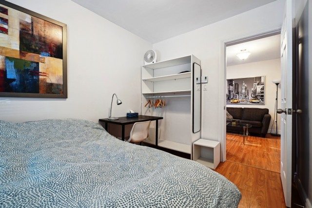 Plateau Mont-Royal  3 b. $77/day. Apartment for rent in Plateau Mont-Royal