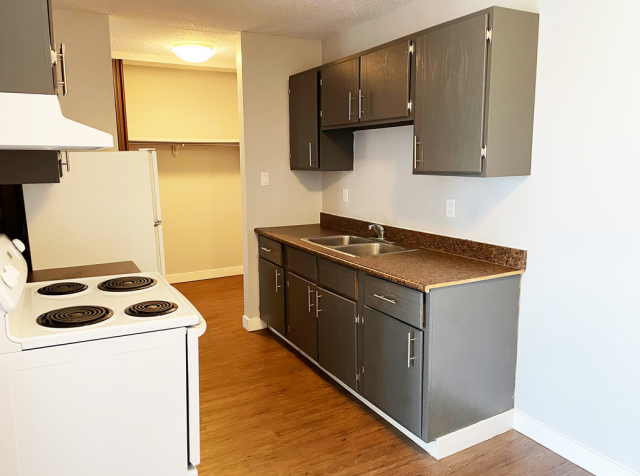 Fort McMurray Apartment 1 b. $1,000/month. Apartment for rent in Fort McMurray