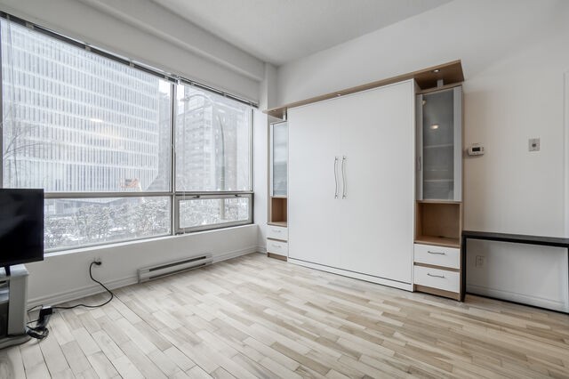  2 1/2 Centre-ville - Montréal 72 $/jour. Appartement à louer Centre-ville - Montréal