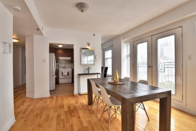 Downtown - Montreal  2 b. $103/day. Apartment for rent in Downtown - Montreal