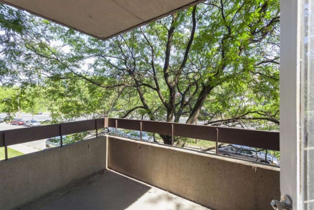 Cote-des-Neiges Apartment 1 b. $1,505/month. Apartment for rent in Cote-des-Neiges