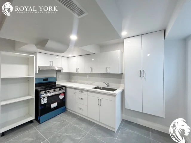 Brampton Apartment 1 b. $1,850/month. Apartment for rent in Brampton