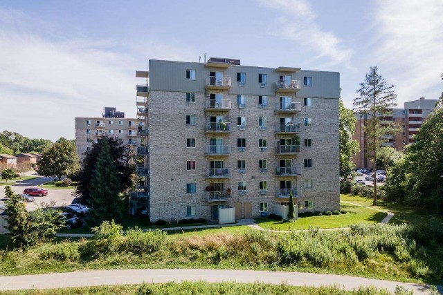 London Apartment 1 b. $1,425/month. Apartment for rent in London