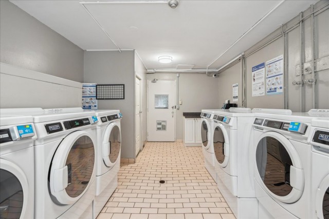 London Apartment Studio $1,355/month. Apartment for rent in London