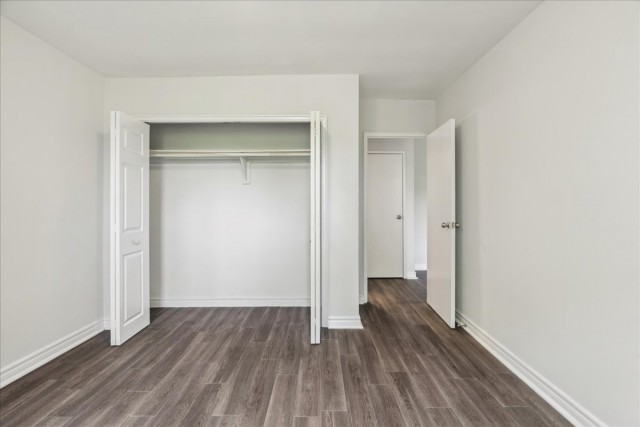 London Apartment Studio $1,355/month. Apartment for rent in London