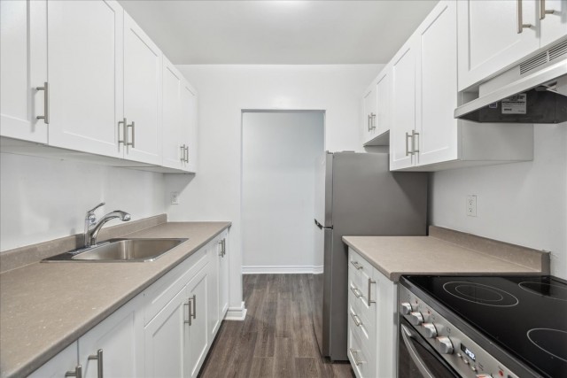 London Apartment Studio $1,355/month. Apartment for rent in London