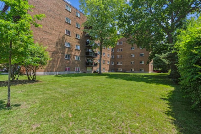 London Apartment Studio $1,355/month. Apartment for rent in London