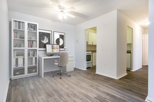 London Apartment 1 b. $1,565/month. Apartment for rent in London