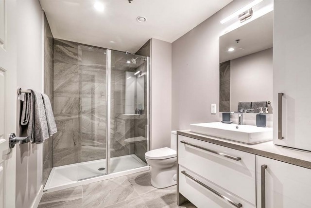 Brossard Apartment 1 b. $1,775/month. Apartment for rent in Brossard