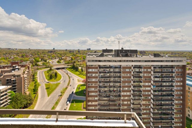 Cote-Saint-Luc Apartment 1 b. $1,530/month. Apartment for rent in Cote-Saint-Luc