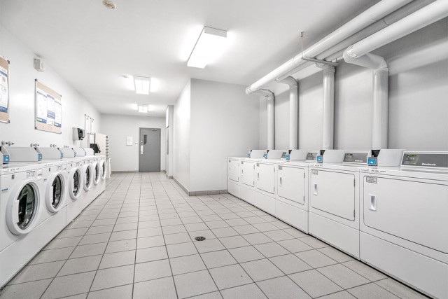 Downtown - Montreal Apartment Studio $1,240/month. Apartment for rent in Downtown - Montreal