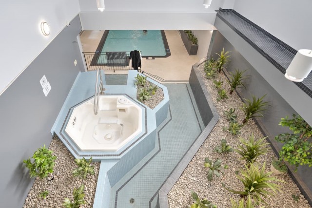 Quartier latin and south-central Apartment Studio $1,390/month. Apartment for rent in Quartier latin and south-central