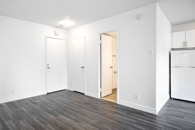 Plateau Mont-Royal Apartment Studio $1,205/month. Apartment for rent in Plateau Mont-Royal
