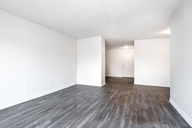 Plateau Mont-Royal Apartment Studio $1,205/month. Apartment for rent in Plateau Mont-Royal