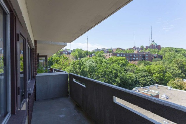 Cote-des-Neiges Apartment 1 b. $1,480/month. Apartment for rent in Cote-des-Neiges