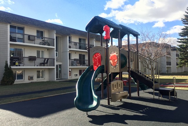 Regina Apartment 1 b. $1,355/month. Apartment for rent in Regina