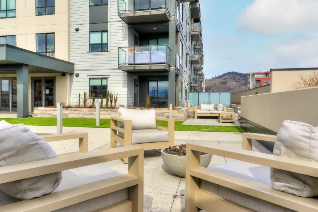 Kelowna Apartment 2 b. $2,405/month. Apartment for rent in Kelowna
