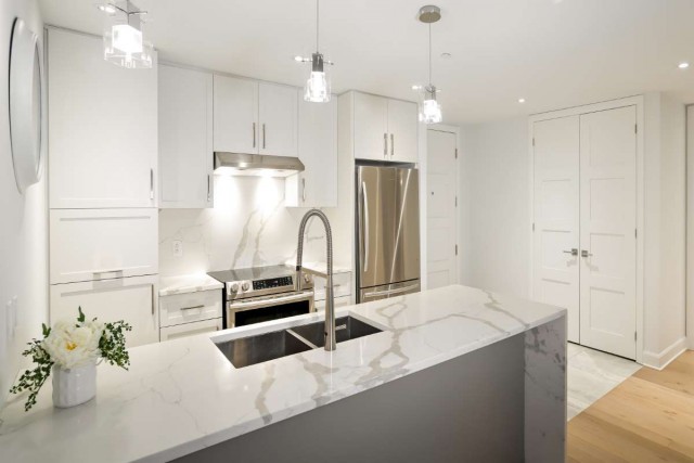 St-Hyacinthe Apartment 1 b. $1,365/month. Apartment for rent in St-Hyacinthe