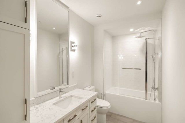 St-Hyacinthe Apartment 2 b. $1,535/month. Apartment for rent in St-Hyacinthe
