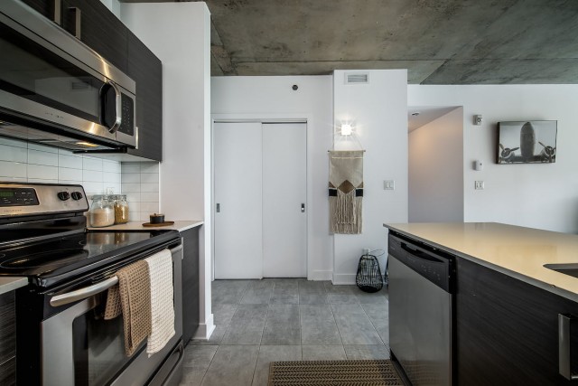 Quartier latin and south-central Apartment 1 b. $1,520/month. Apartment for rent in Quartier latin and south-central