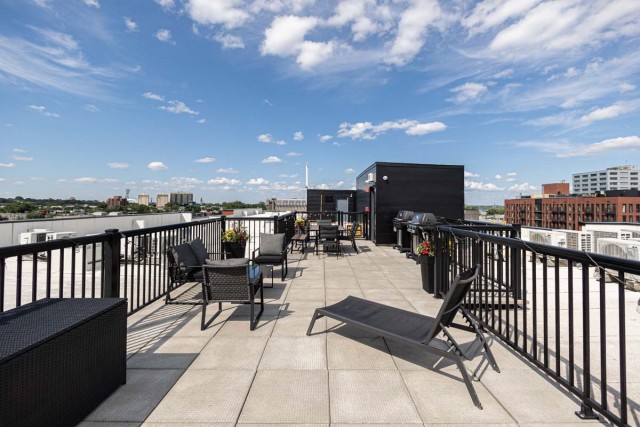 Quartier latin and south-central Apartment 1 b. $1,520/month. Apartment for rent in Quartier latin and south-central