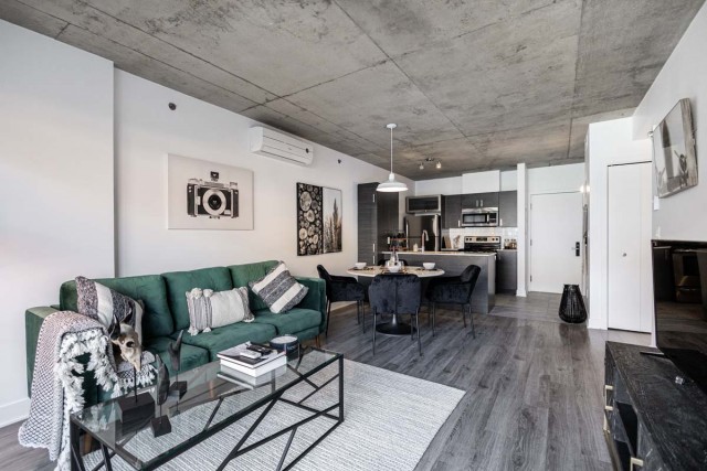 Quartier latin and south-central Apartment 1 b. $1,655/month. Apartment for rent in Quartier latin and south-central
