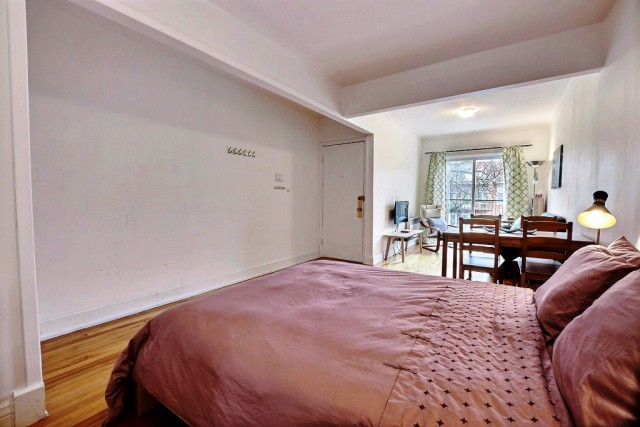 Rosemont,  Petite-Patrie  1 b. $53/day. Apartment for rent in Rosemont,  Petite-Patrie
