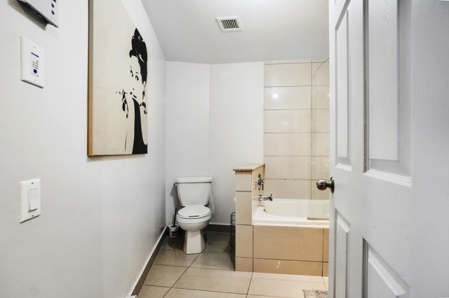 Notre-Dame-de-Grace  2 b. $73/day. Apartment for rent in Notre-Dame-de-Grace