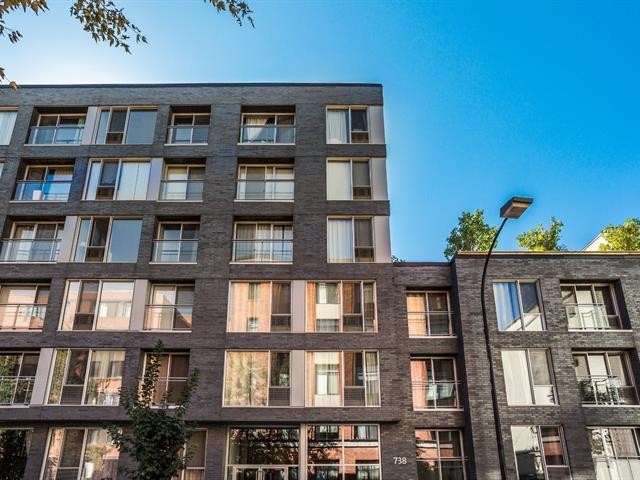 Saint-Henri  2 b. $100/day. Apartment for rent in Saint-Henri