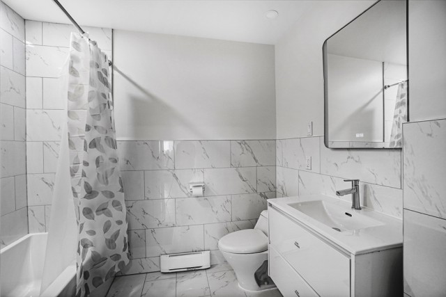 Anjou  3 b. $100/day. Apartment for rent in Anjou