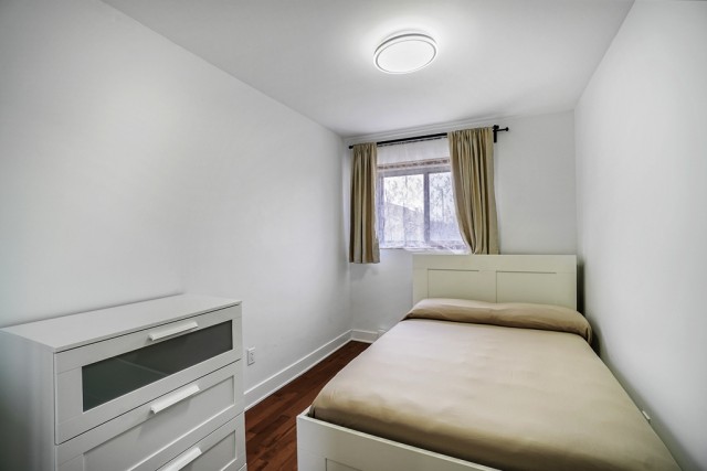 Anjou  3 b. $100/day. Apartment for rent in Anjou