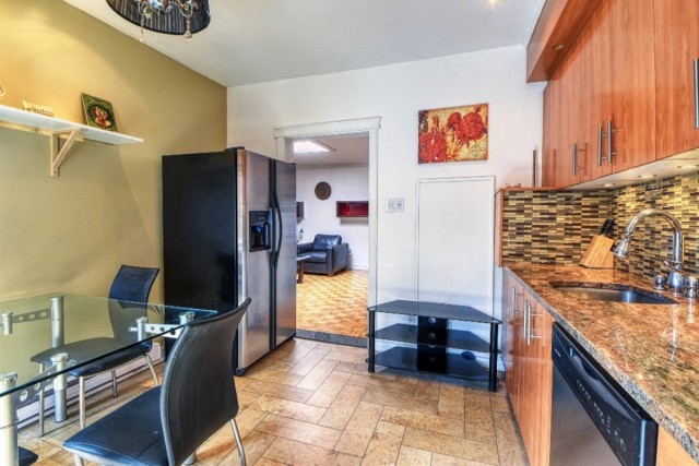 Plateau Mont-Royal  2 b. $82/day. Apartment for rent in Plateau Mont-Royal