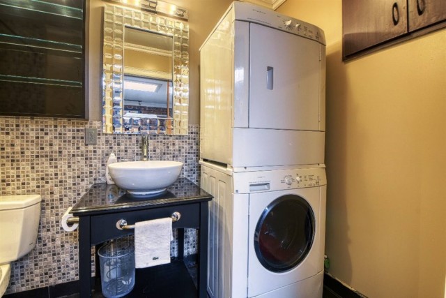 Plateau Mont-Royal  2 b. $82/day. Apartment for rent in Plateau Mont-Royal