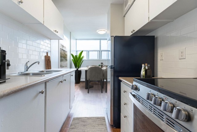 Hamilton Apartment 1 b. $1,730/month. Apartment for rent in Hamilton