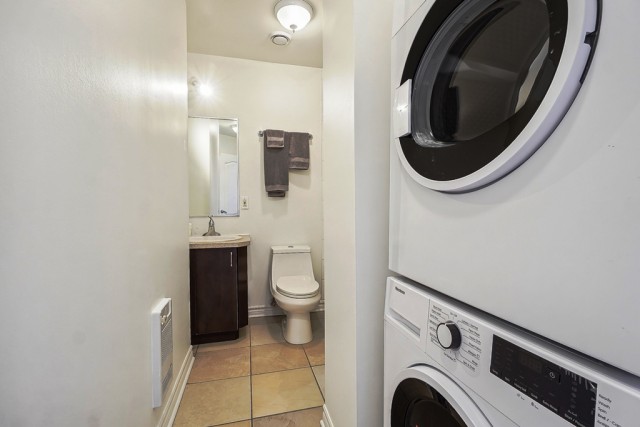  2 1/2 Centre-ville - Montréal 62 $/jour. Appartement à louer Centre-ville - Montréal