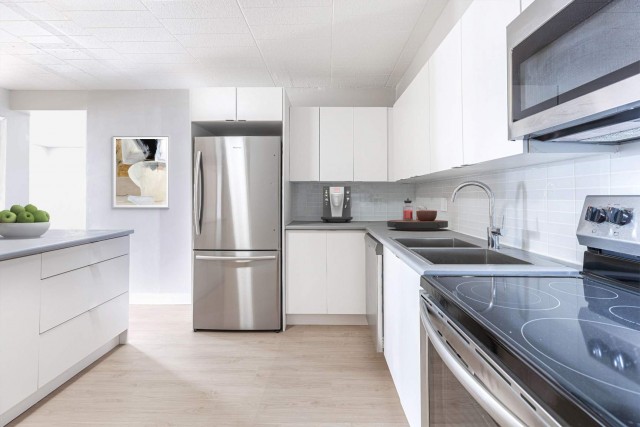 Windsor Apartment 2 b. $1,950/month. Apartment for rent in Windsor